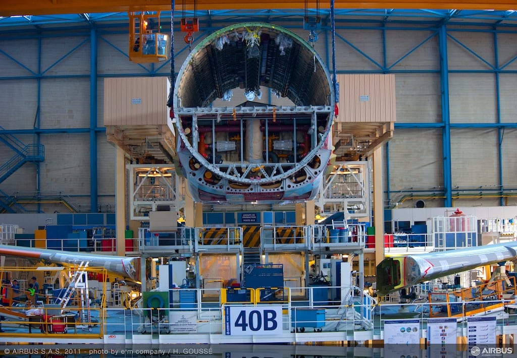 Designed for the high-efficiency build-up of long-range jetliners, Airbus’ A330/A340 final assembly line is built around the “station” principal. 