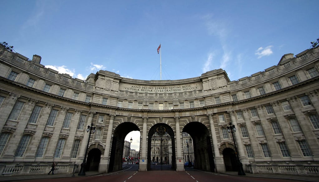 Spanish developer Rafael Serrano paid the British government $97 million to develop Admiralty Arch into a luxury hotel. 