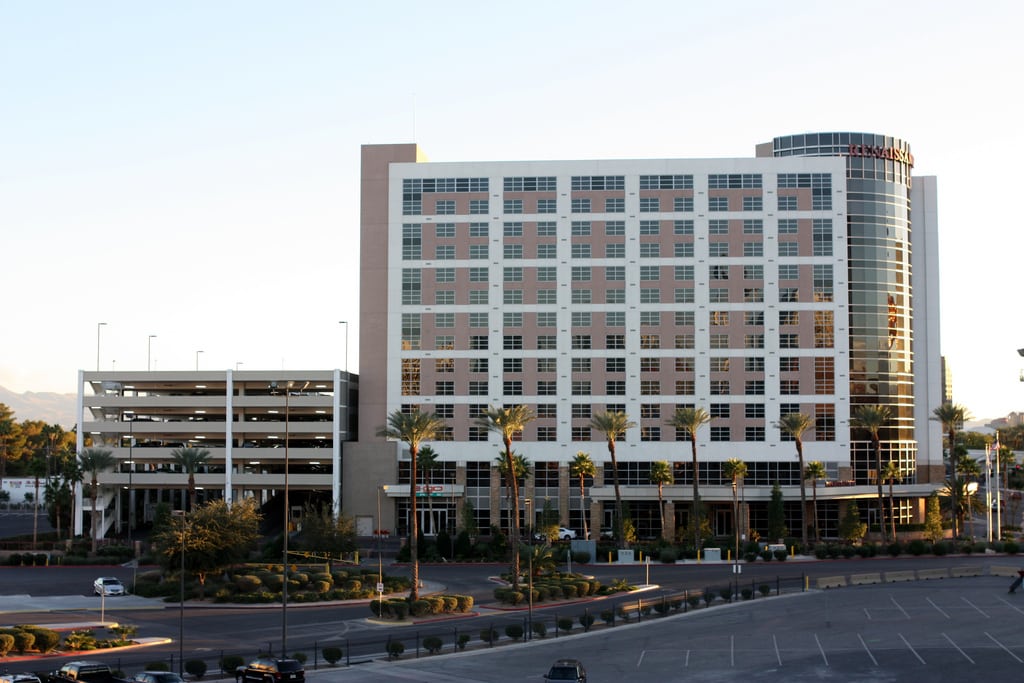 The Renaissance Marriott Las Vegas Hotel is non-casino hotel popular with business travelers attending conferences. 