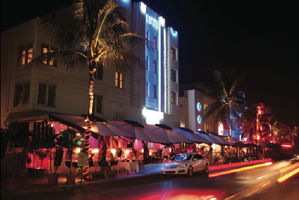 The Miami Beach Resort on the well-known beach road Collins Avenue in Miami Beach. 
