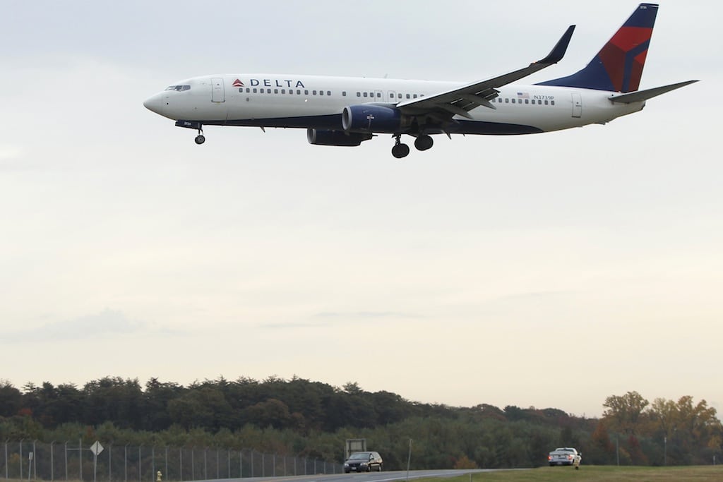A Delta Air Lines jet lands at BWI Thurgood Marshall International Airport near Baltimore, Maryland October 24, 2012. 