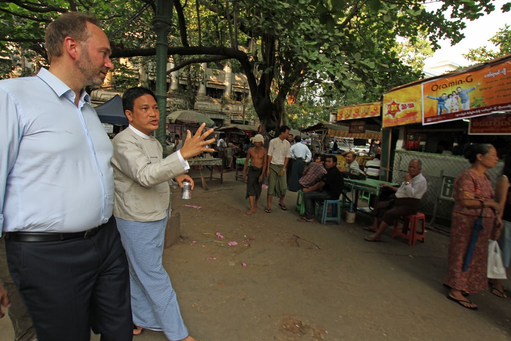 Thant Myint, the grandson of the third UN Secretary General U Thant, shows Norwegian Trade and Industry Minister Trond Giske around Yangon. 