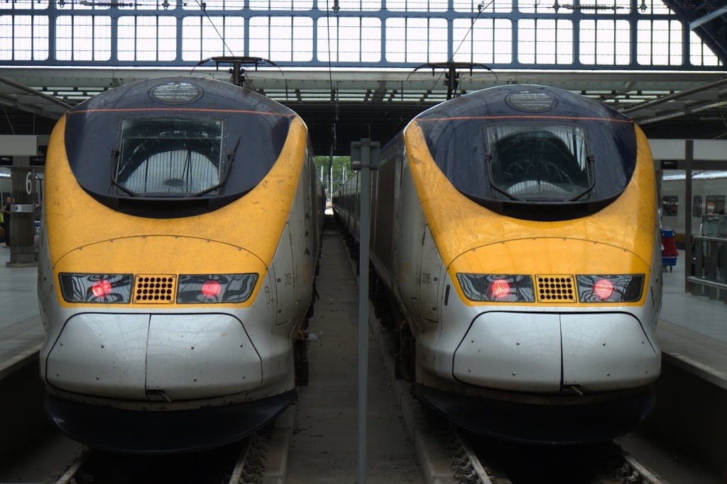 Two identical Eurostar Class 373 trains sit at St. Pancras Station in London. 