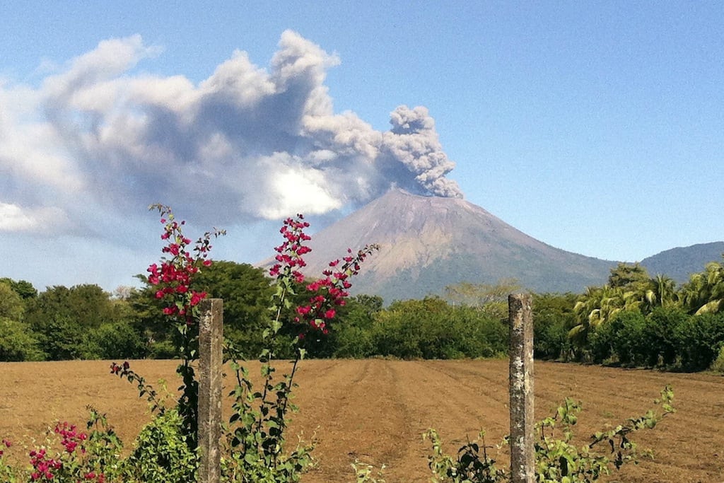 The San Cristobal volcano spews up large clouds of gas and ash near Chinandegga City, some 150 km (93 miles) north of the capital Managua December 26, 2012. 