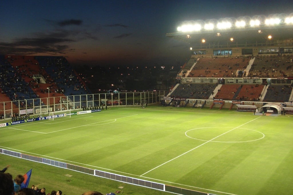 Pope Francis' favorite football team San Lorenzo beats River Plate at El Nuevo Gasómetro stadium. 