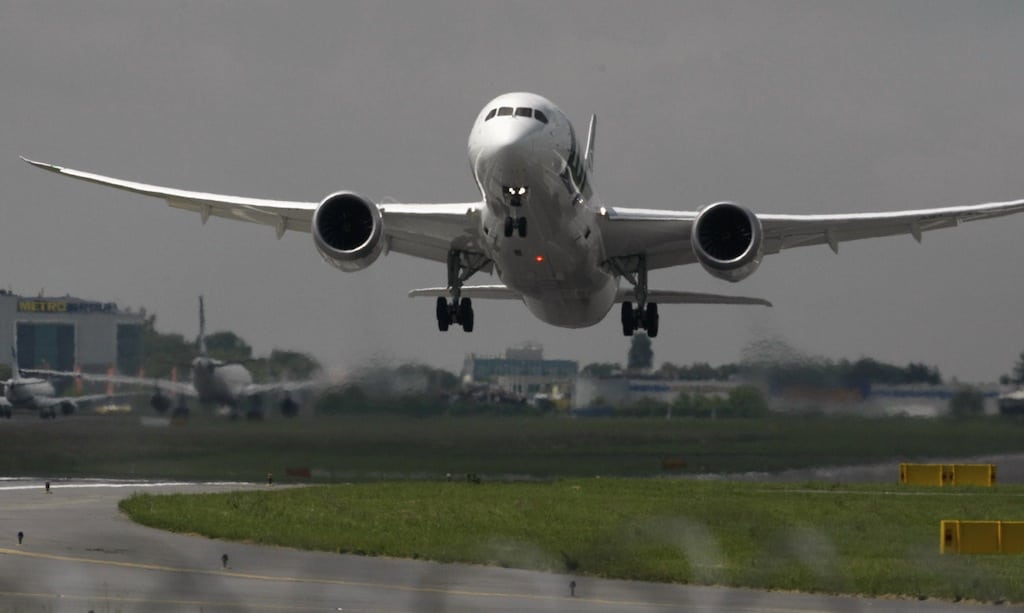 Boeing 787 Dreamliner belonging to Polish airline LOT takes off from the Chopin International Airport in Warsaw June 1, 2013.  