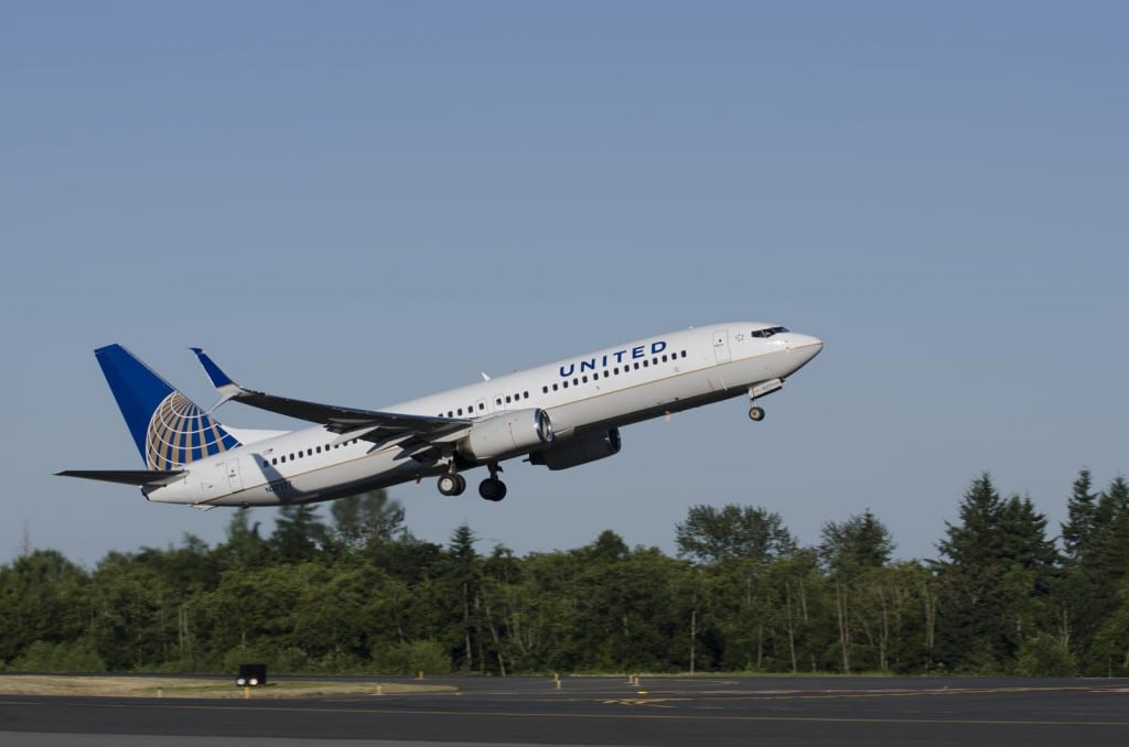 United's new split-scimitar winglet will save the airline $200 million a year. 