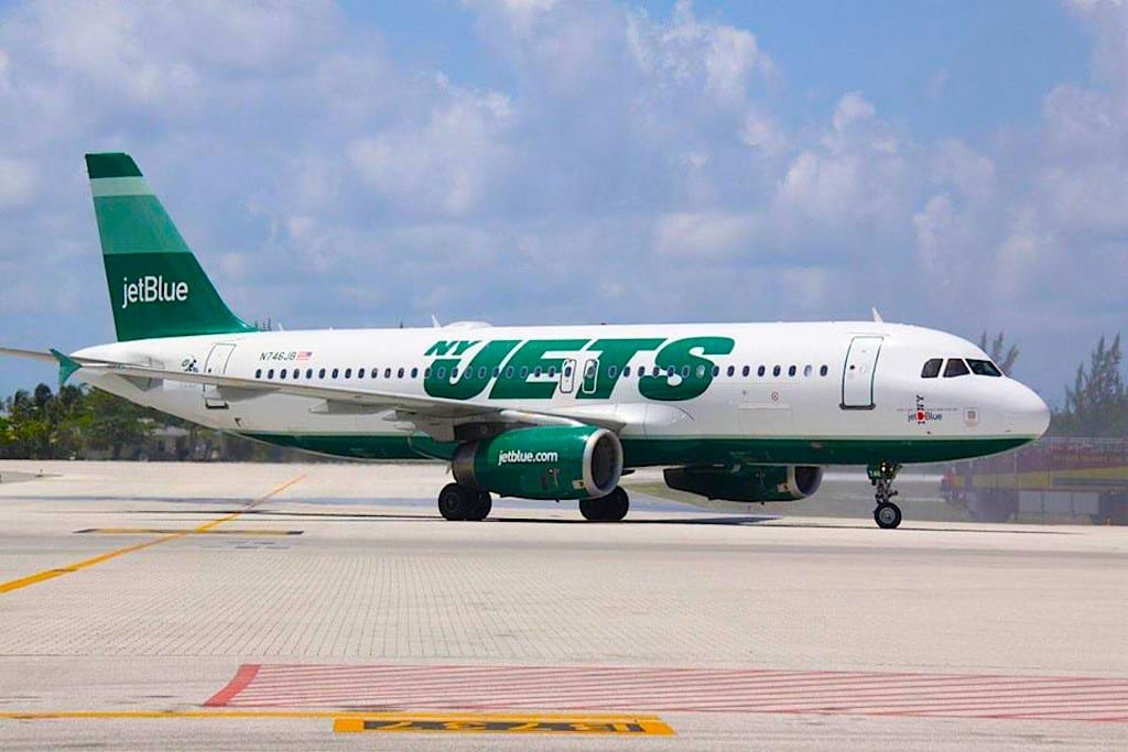 Tour of JetBlue's NY Jets Airplane