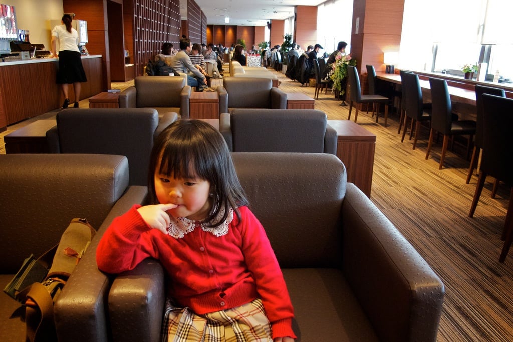 The airport lounge competition mostly involves wooing business travelers, but sometimes others can indulge.