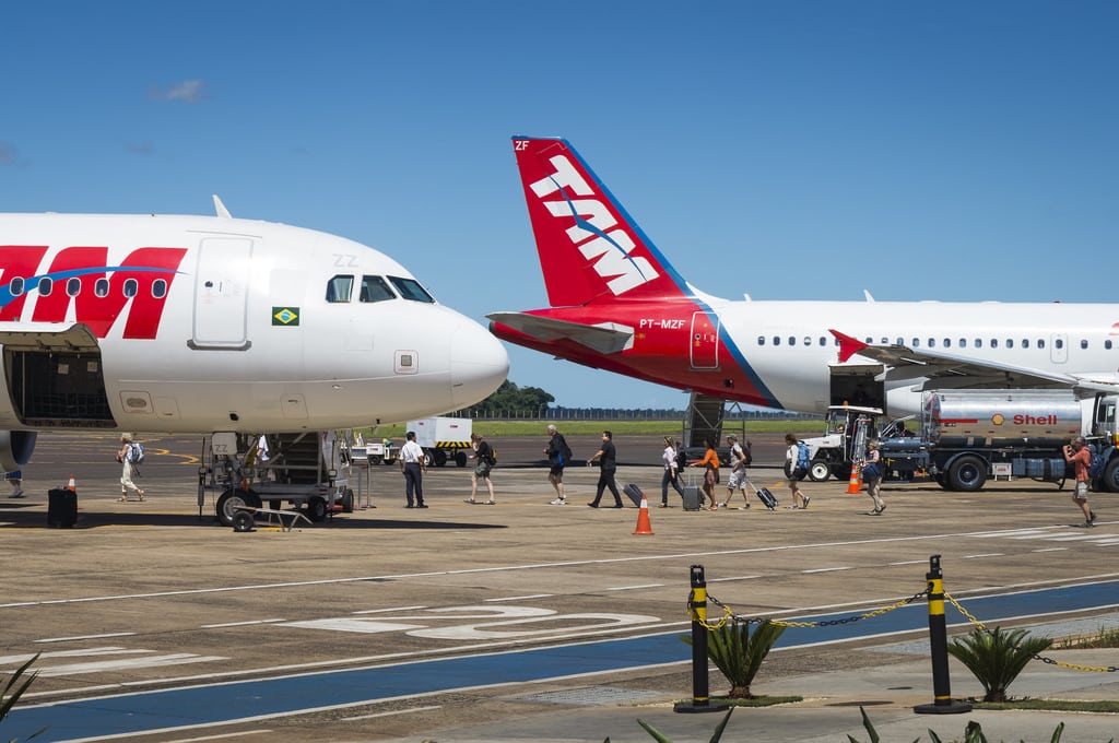 TAM jets get ready to depart from Foz do Iguaçu International Airport.