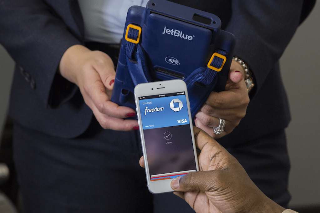 JetBlue passengers will be able to use an iPhone 6, iPhone 6 Plus and Apple Watch to buy a beer and upgrade themselves to a roomier seat in-flight using Apple Pay.