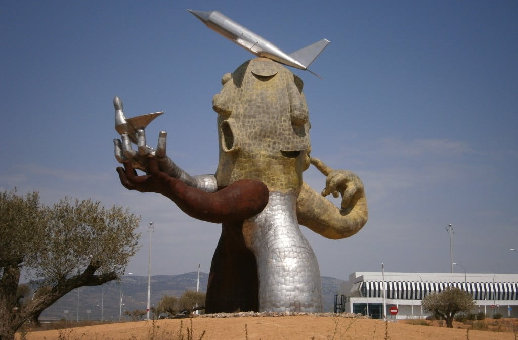El hombre avión--'The plane man'--statue at Castellón Airport. 