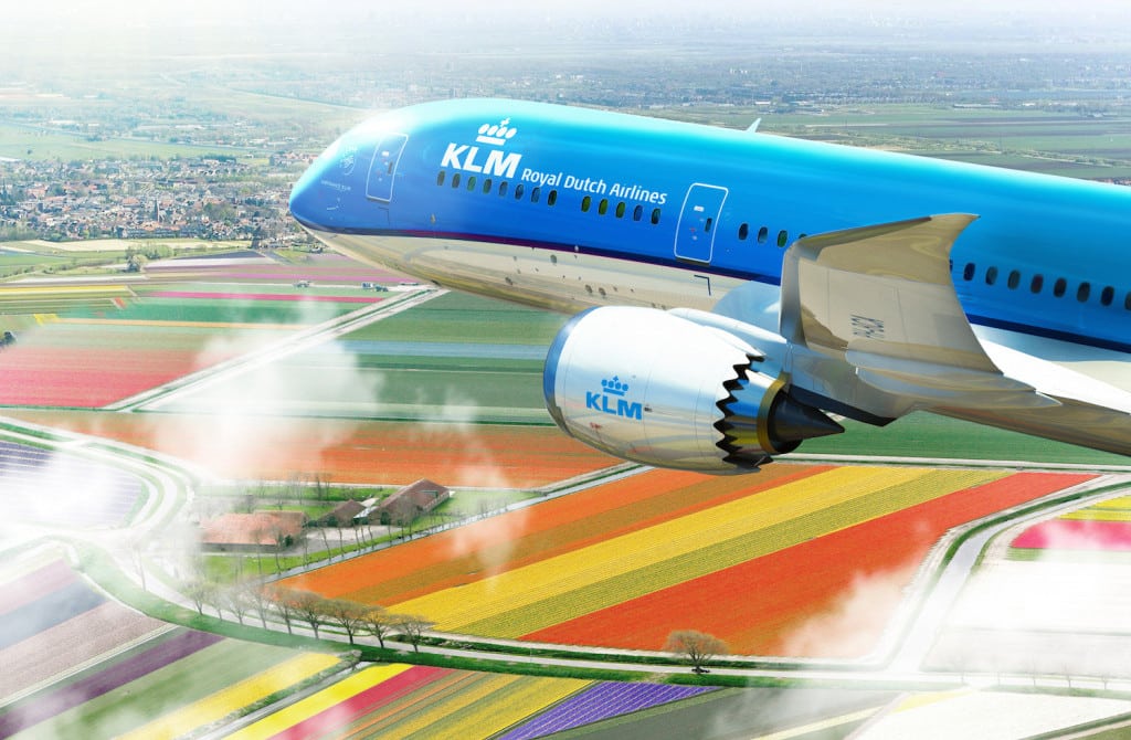 Rendering of the KLM Dreamliner over tulip fields. 