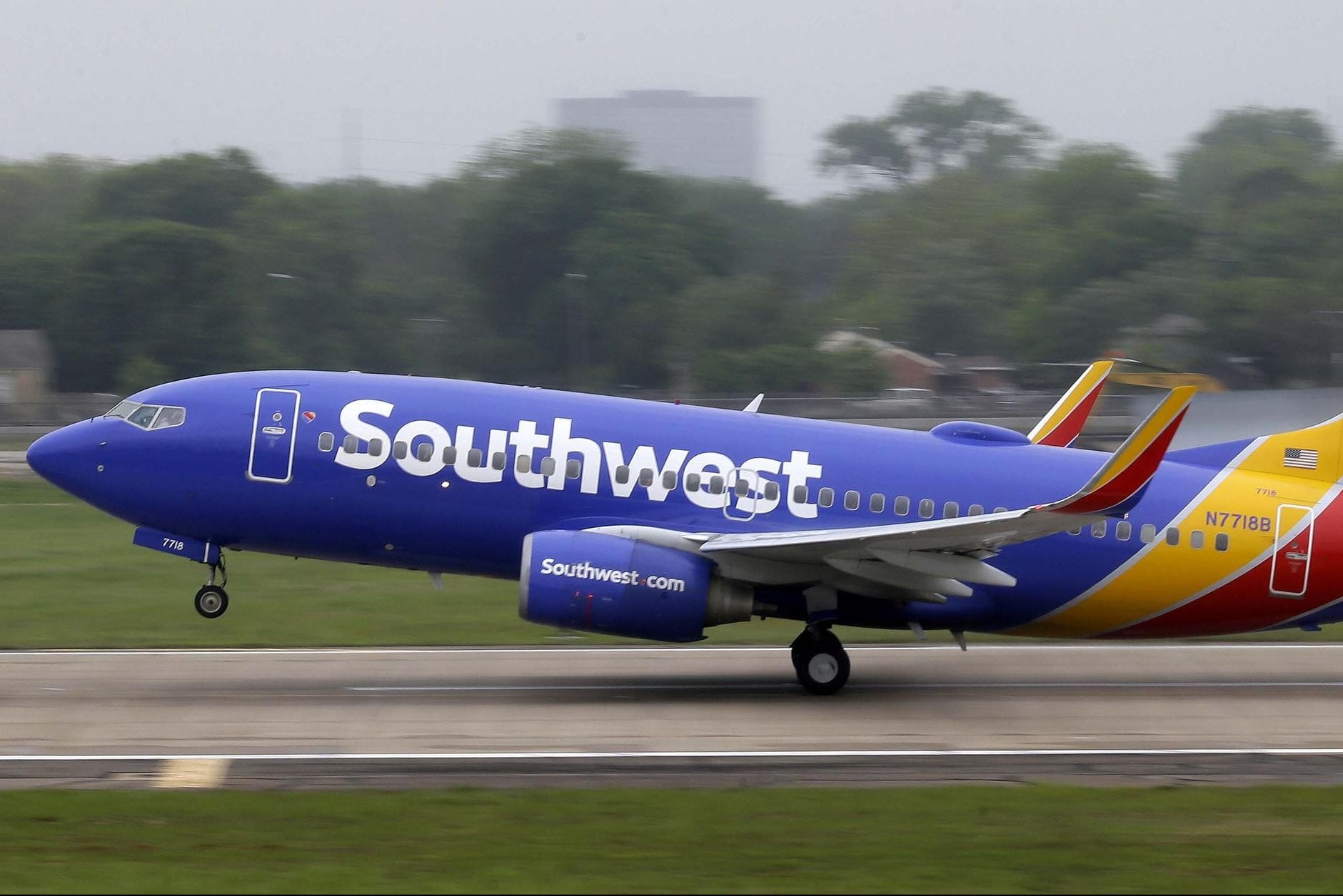 Southwest failed to get final clearance from the Mexican government before starting three new Mexico routes. 