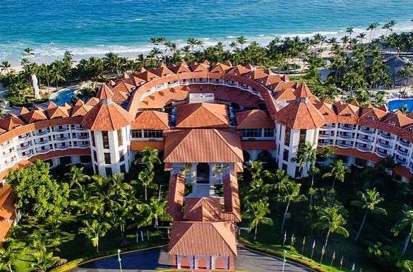 DViage Tourism Services was primarily a wholesaler in Venezuela until a couple of years ago when it switched to targeting consumers out of necessity. Pictured is a hotel in Punta Cana, Dominican Republic that DViage is touting to travelers on Facebook.
