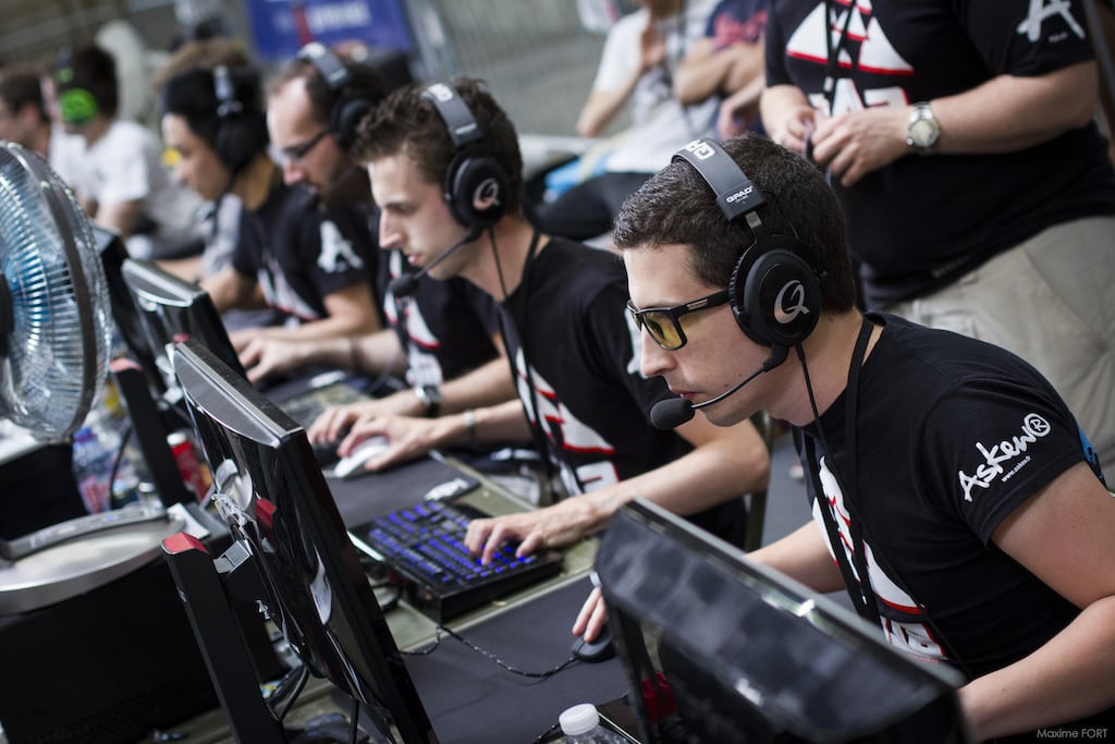 More conventions are introducing e-sports gaming into their programming to engage millennials.