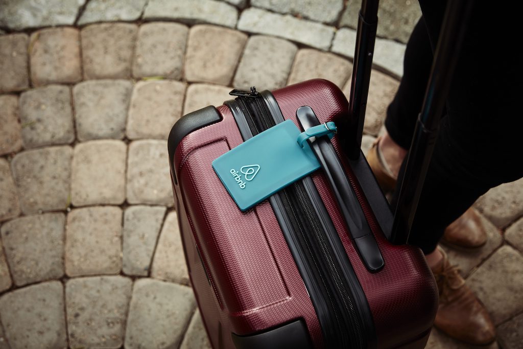 Airbnb's new app tool makes it easier for hosts to communicate check-in instructions to their guests. 