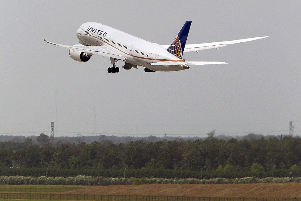 A United Airlines Boeing 787 takes off in Houston. United has been losing revenue in Houston because of Hurricane Harvey.