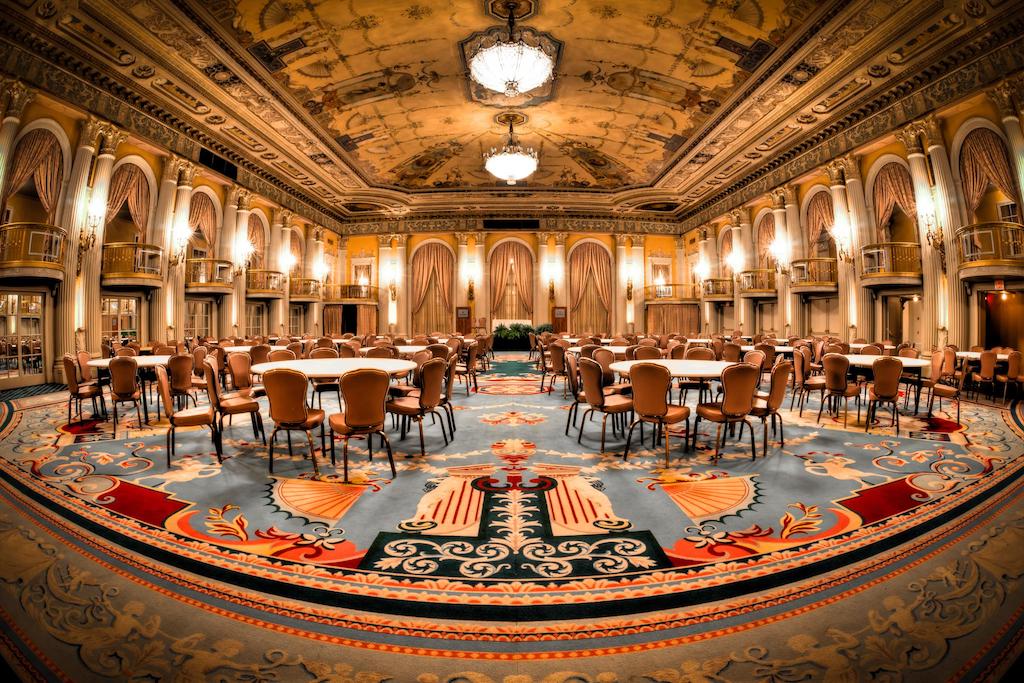 A hotel ballroom in Los Angeles. Meetings booked online generally involve fewer than 20 attendees and last a full day.