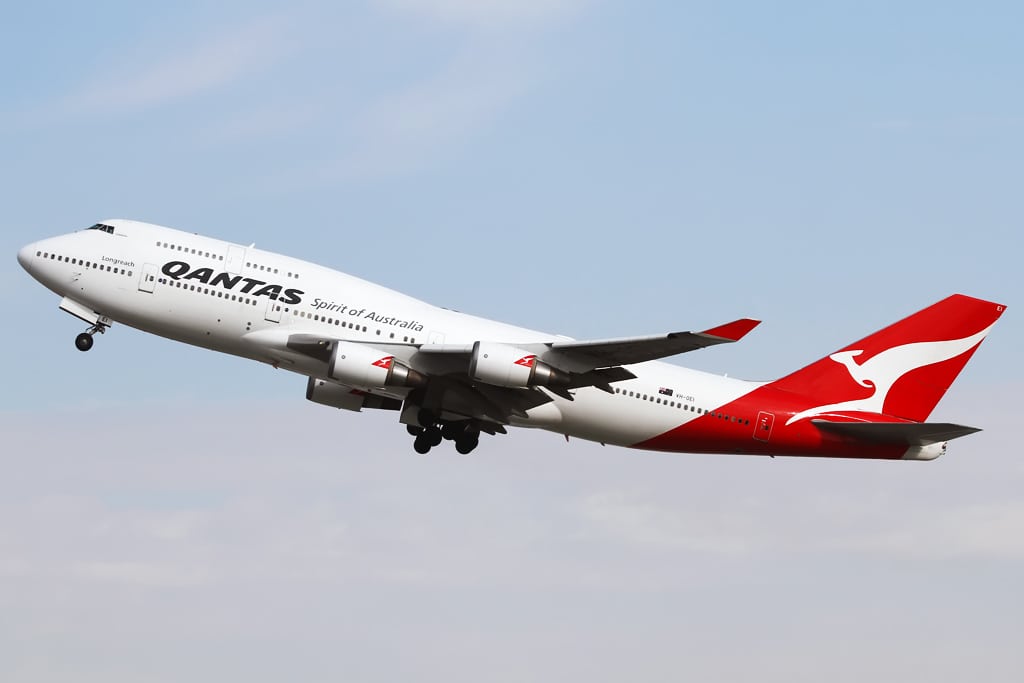 A Qantas Boeing 747 takes off from Los Angeles. Qantas flies daily from Los Angeles to New York, and back.