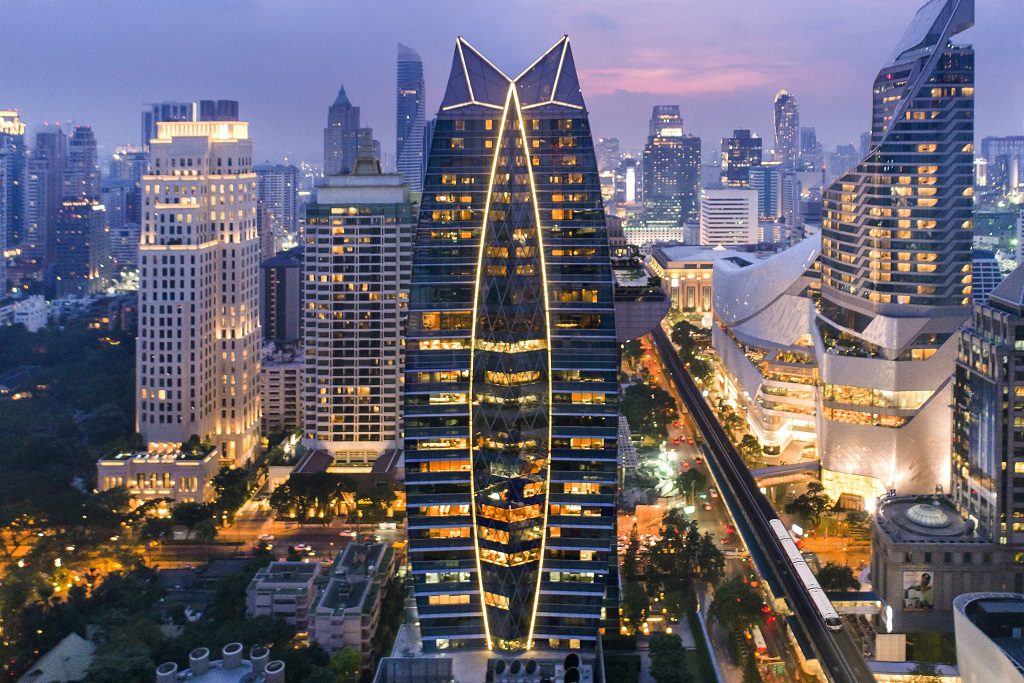 The Okura Prestige, Bangkok, is a member of the Leading Hotels of The World.