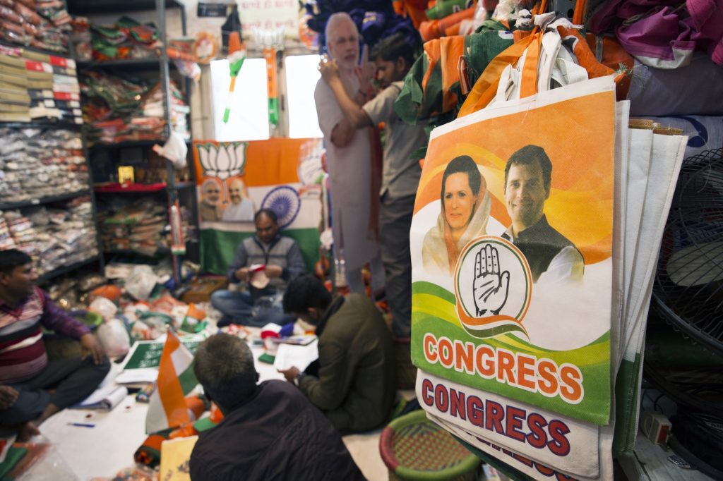 India's elections are spurring new efforts to draw tourists. 