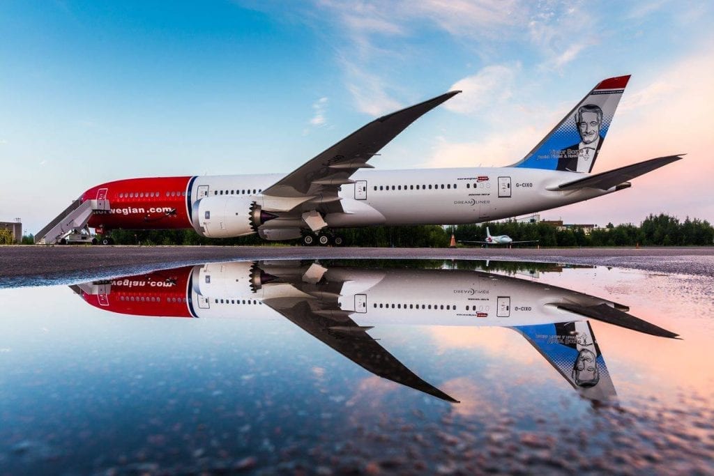 A Norwegian Dreamliner. The airline cut its operating loss in Q1.