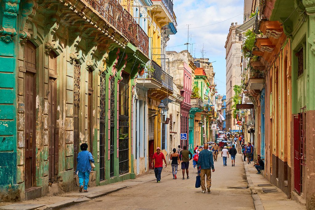 Delta and United Push Back the Relaunch of Flights to Havana