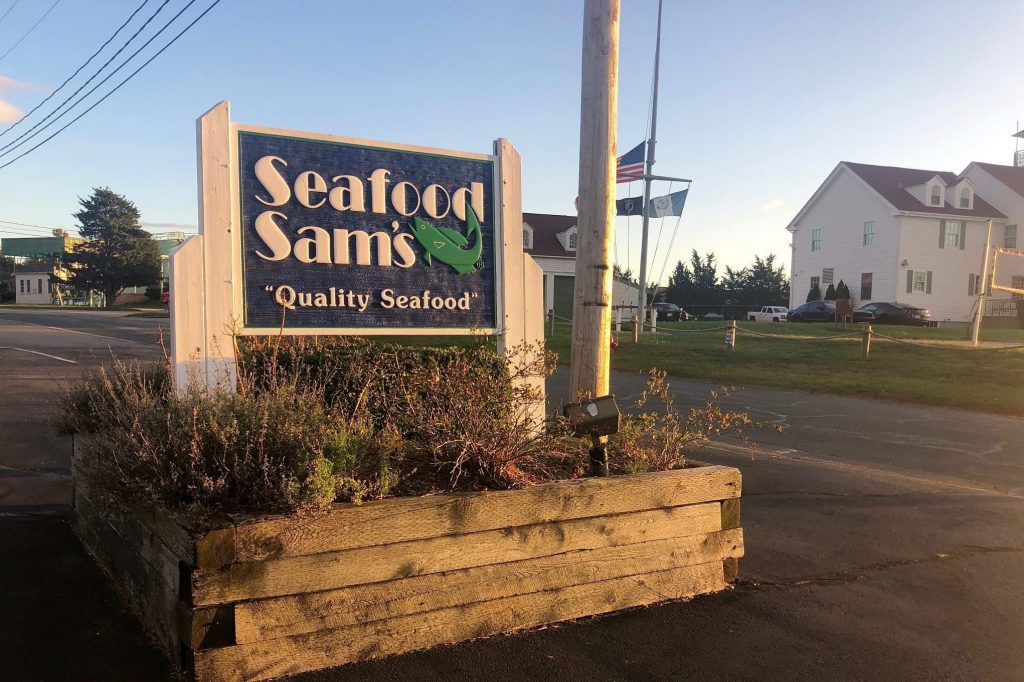Cape Cod restaurant Seafood Sam's in Sandwich, Massachusetts, eliminated disposable dinnerware in 2016.