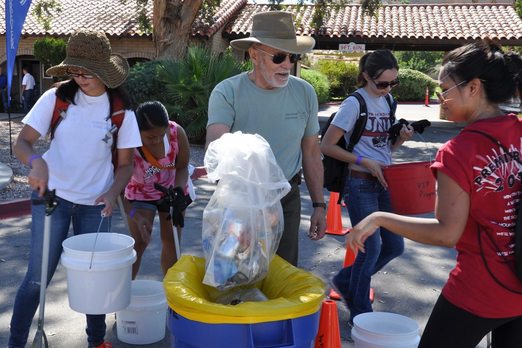 Sen. Harry Reid helped Lake Mead National Recreation Area celebrate its 50th anniversary Oct. 11, 2014 after around 150 volunteers cleaned up litter around Cottonwood Cove Marina. 
