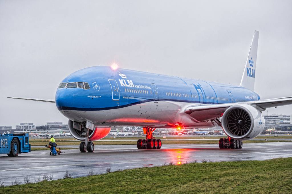 The Dutch flagship carrier aims to launch ‘KLM Holidays’ to boost its business offerings. (Pictured KLM 777-300)