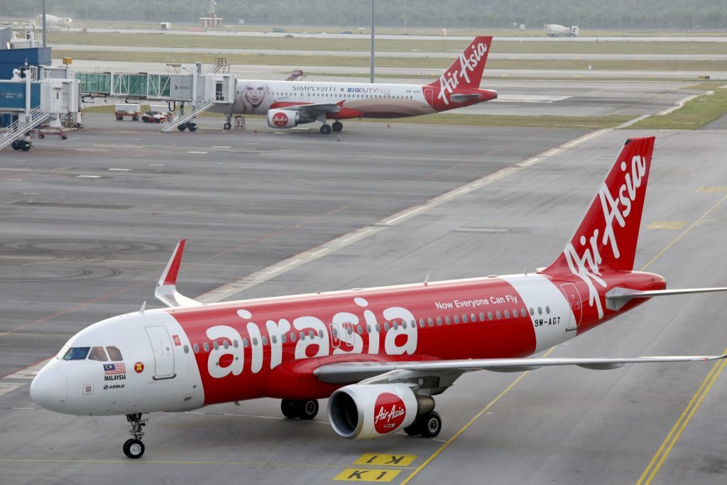Industri Penerbangan Kian Parah, AirAsia Hentikan 333 Orang Pekerja