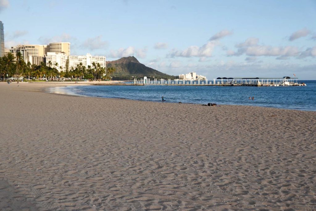Waikiki Beach in April 2020 at the height of the pandemic in the region. Japanese airlines are encouraged by the high numbers of Japanese travelers to the islands. 