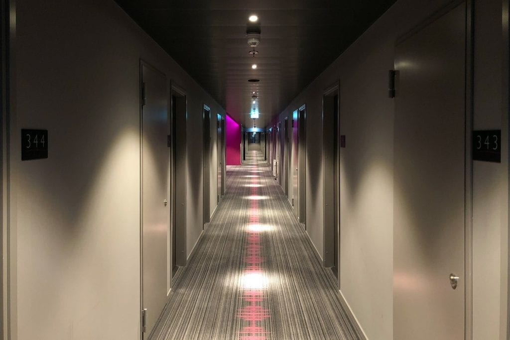 A hallway in Moxy Berlin Ostbahnhof Hotel