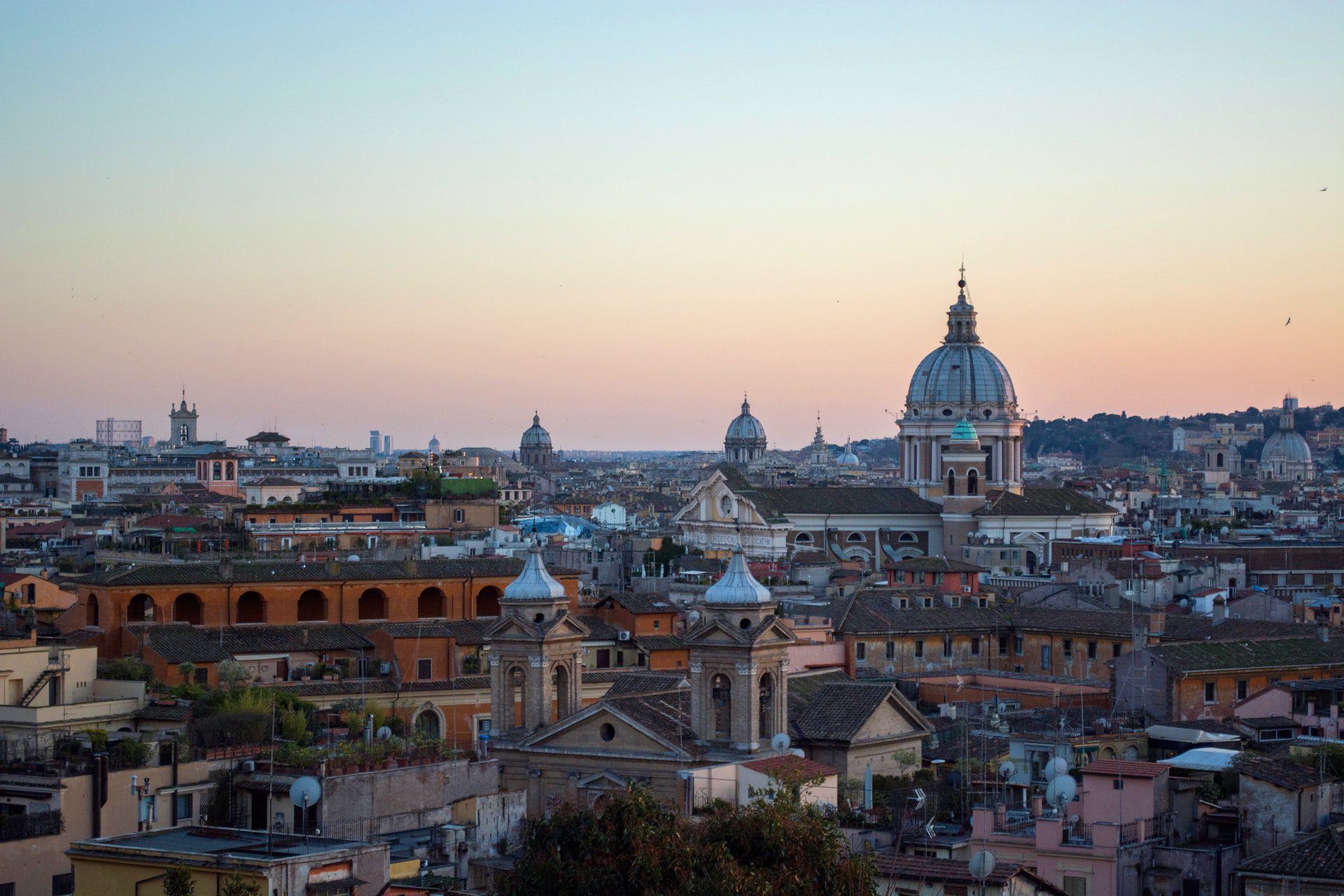 Rome has drafted a decree which lists ways it can offload its holding in the airline, including a direct sale or a public offer, without setting a deadline for a deal.