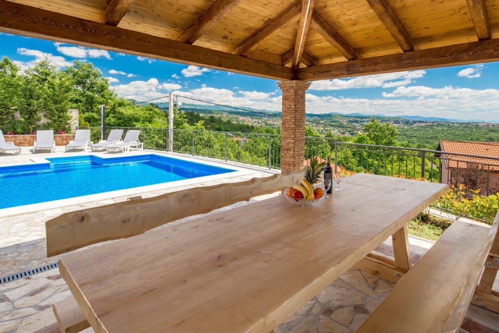 A chalet that's a vacation rental bookable via travel search site HomeToGo, a portfolio company of Lakestar. The Berlin-based venture capital fund has a distinctive investment strategy to get a piece of the next big travel startups.