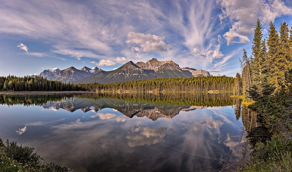 Fully vaccinated U.S. citizens will soon be able to enjoy the stunning scenery of locations like Banff National Park in Canada.