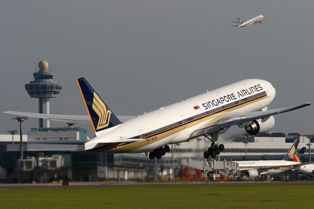 A Boeing 777-200 in Singapore Airlines livery.
