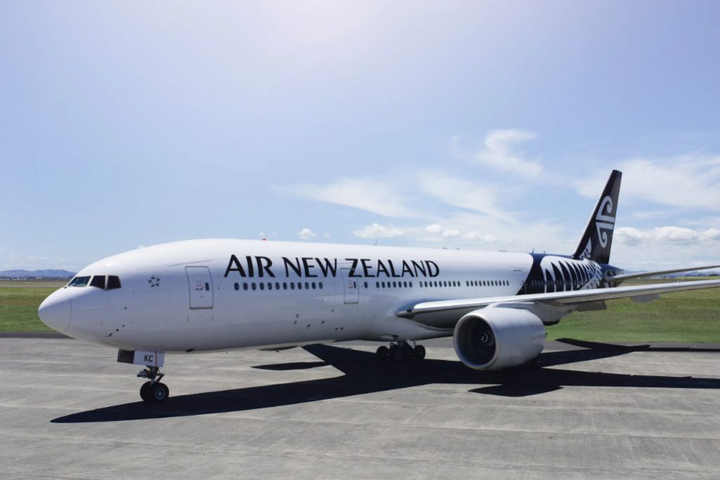 air new zealand 777200ER-On-Ground source source Fraser Clements Air New Zealand media gallery