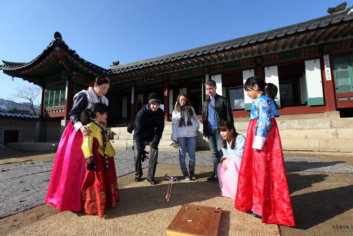 South Korea's National Folk Museum in Seoul as seen in 2013. Source: Ministry of Culture, Sports and Tourism Korean Culture and Information Service.