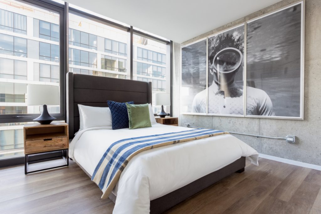 A one-bedroom available to travelers from Sonder, a hospitality startup that offers lodging via Hotel Engine, a startup that has received funding. Source: Sonder.
