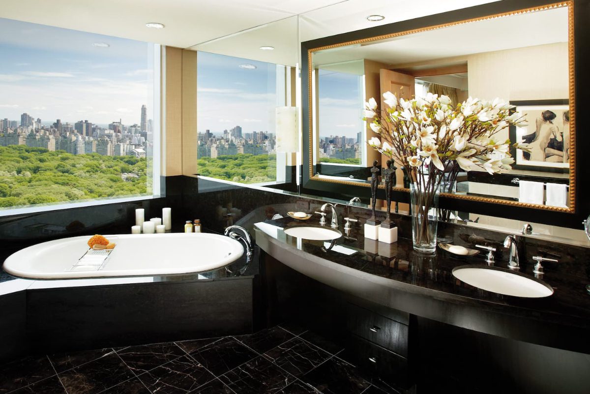 A bathroom in a suite overlooking Central Park at the Mandarin Oriental New York. Source: Mandarin Oriental.