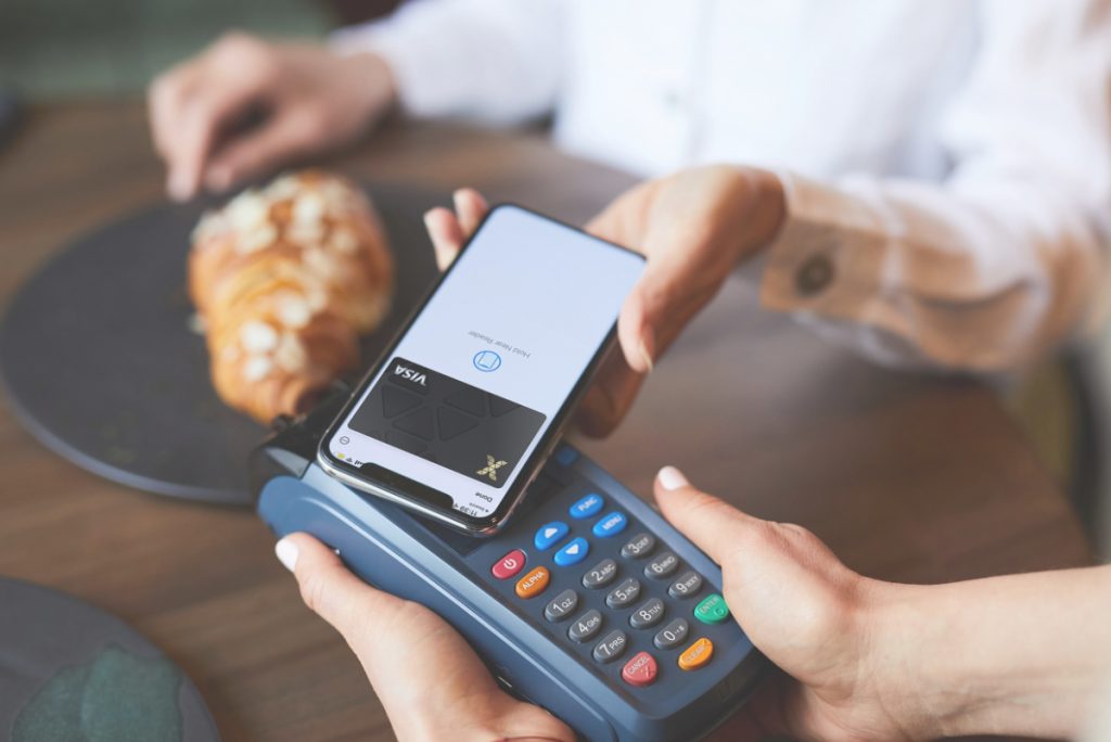 Visit Mexico, a tourism marketing agency, has signed a deal with Rêv to coax travelers to use a debit-card app and travel loyalty program. Source: Rêv. 