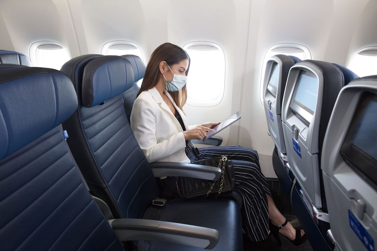 U.S. flyers must wear masks for at least another 15 days.