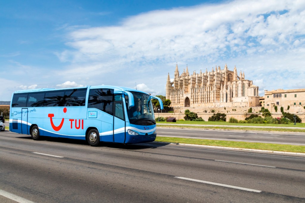 tui group bus source tui group