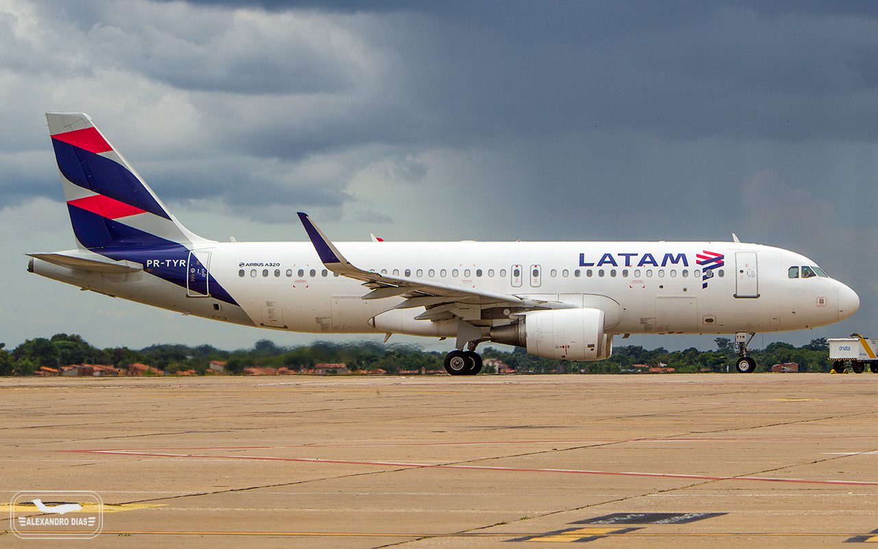 A Latam Airlines A320 at Teresina Airport in Brazil on March 31, 2022. 