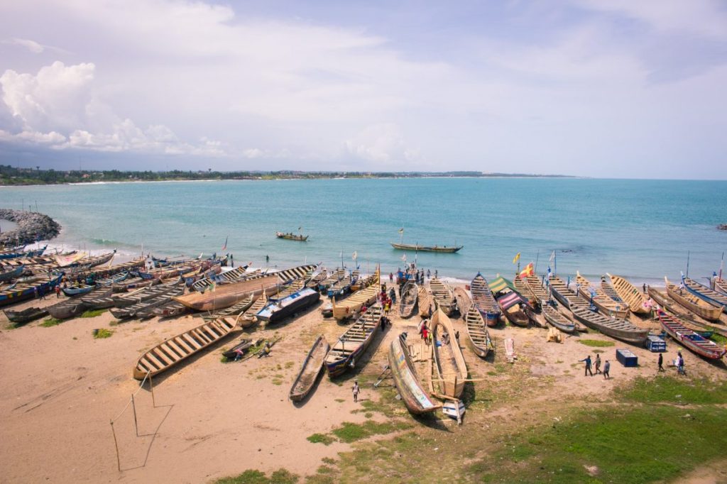 cape coast sea fishermen view