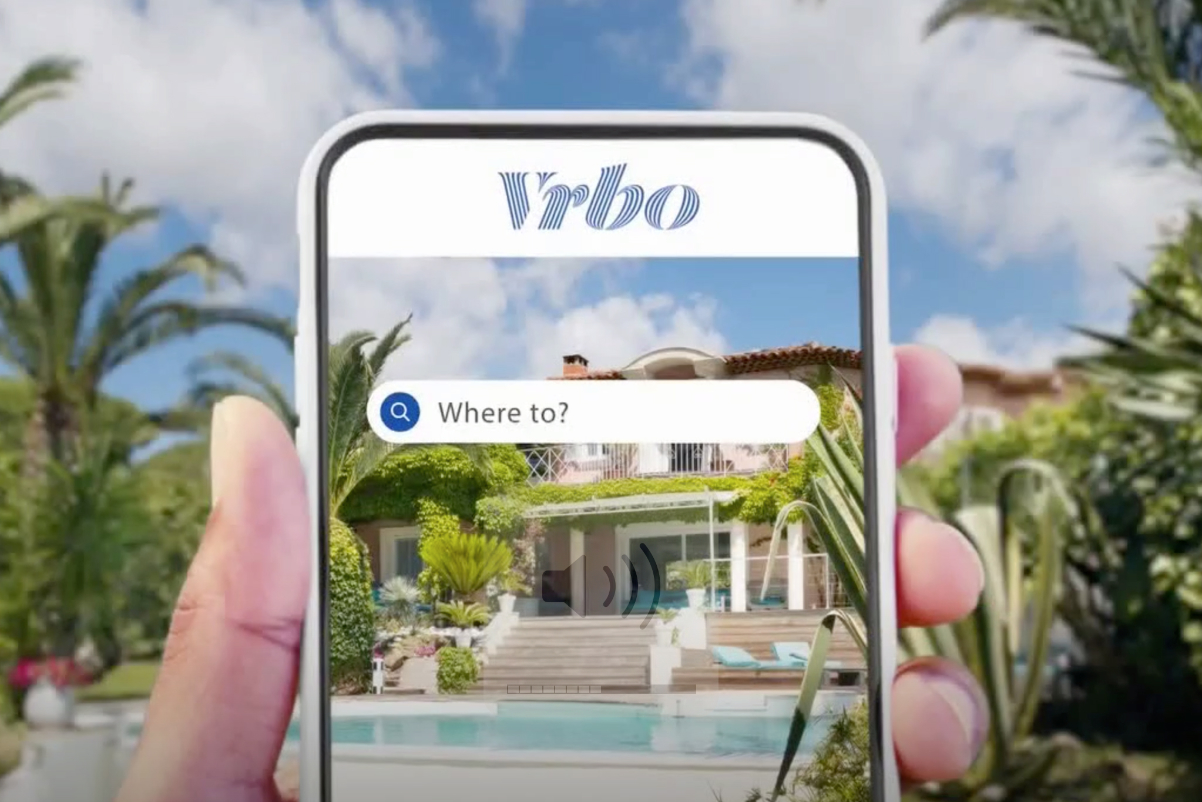 A still image from a Vrbo video ad. Source: Expedia Group.