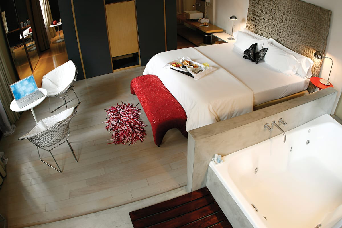 A guest room at the Esplendor by Wyndham hotel in Buenos Aires. Source: Wyndham.