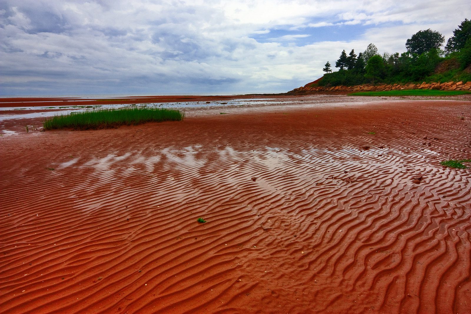Genoplive akse ressource Putting the Rouge in Prince Edward Island's Red Sand Beaches